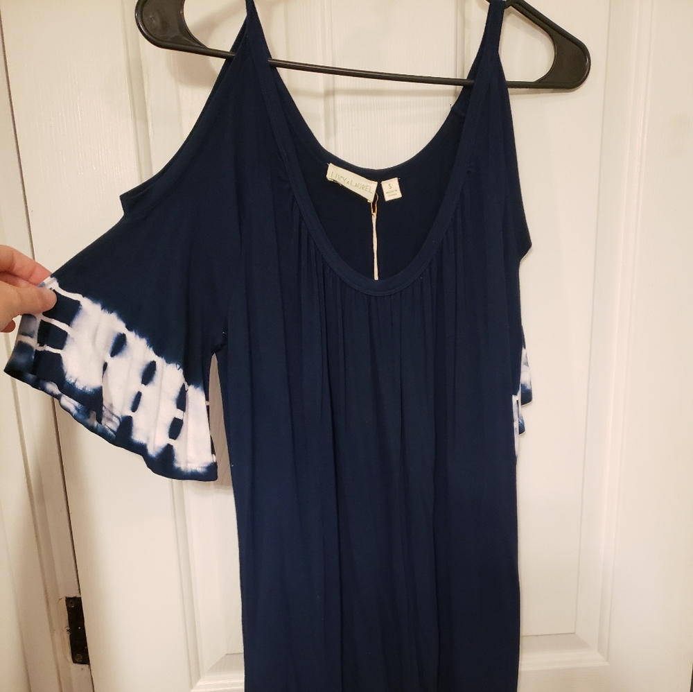 Lucy and Laurel navy  cold shoulder tie die dress